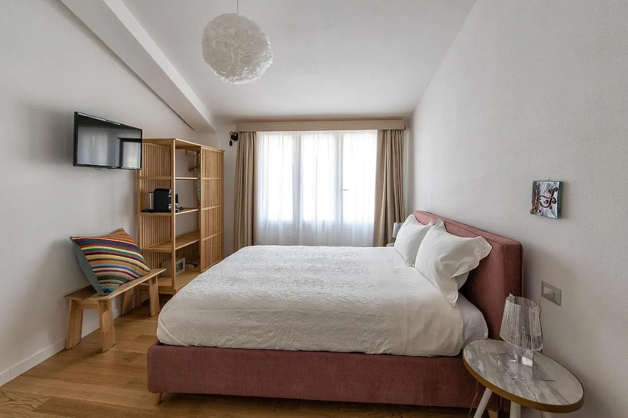 Bed and Breakfast Bisu Isola Di SantʼAntìoco Italia