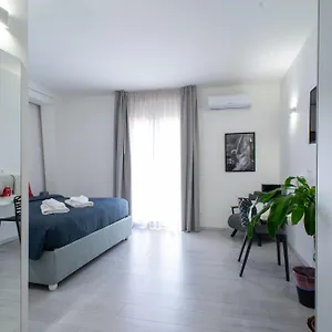https://affittacamere-mani-camere-con-bagno-privato.sicilyhotelsitaly.net